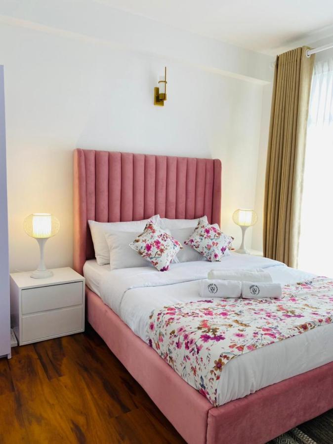 Grand Winterberry - Lake View Luxury Residence Нувара-Элия Экстерьер фото