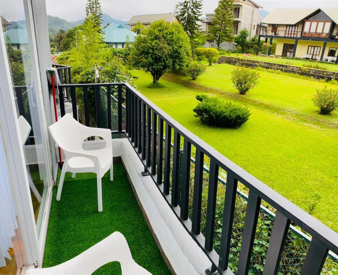 Grand Winterberry - Lake View Luxury Residence Нувара-Элия Экстерьер фото